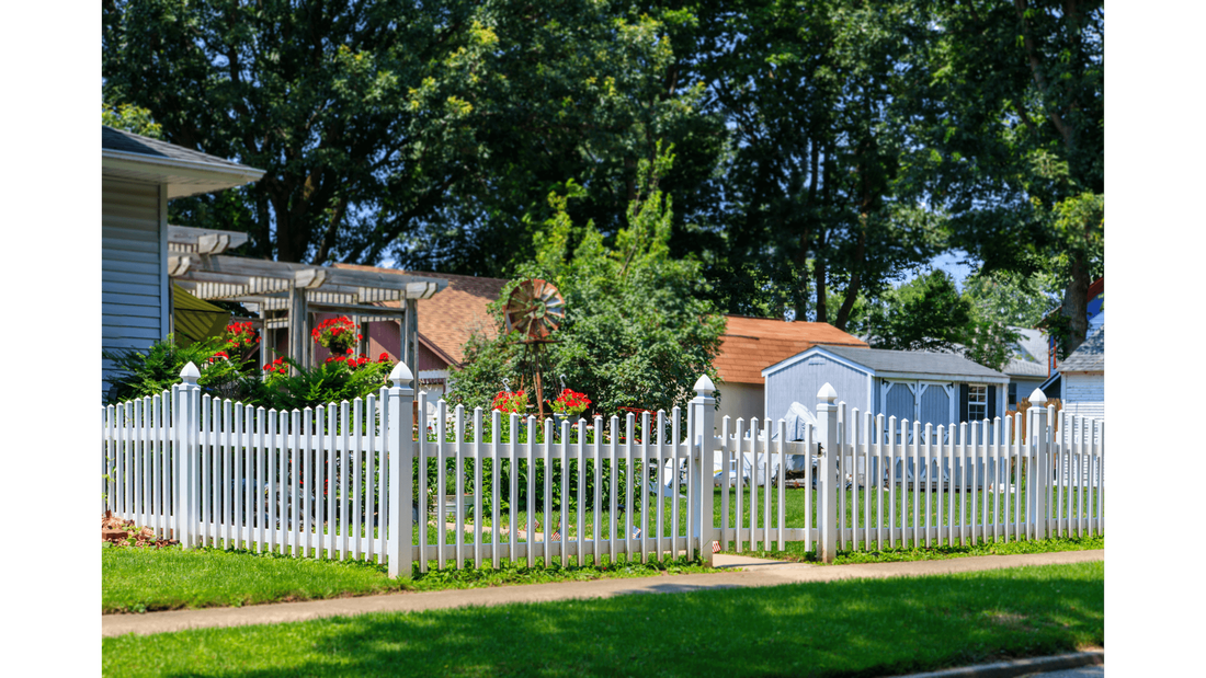Vinyl Fence in Front Yard from Long Beach Fence Company 
